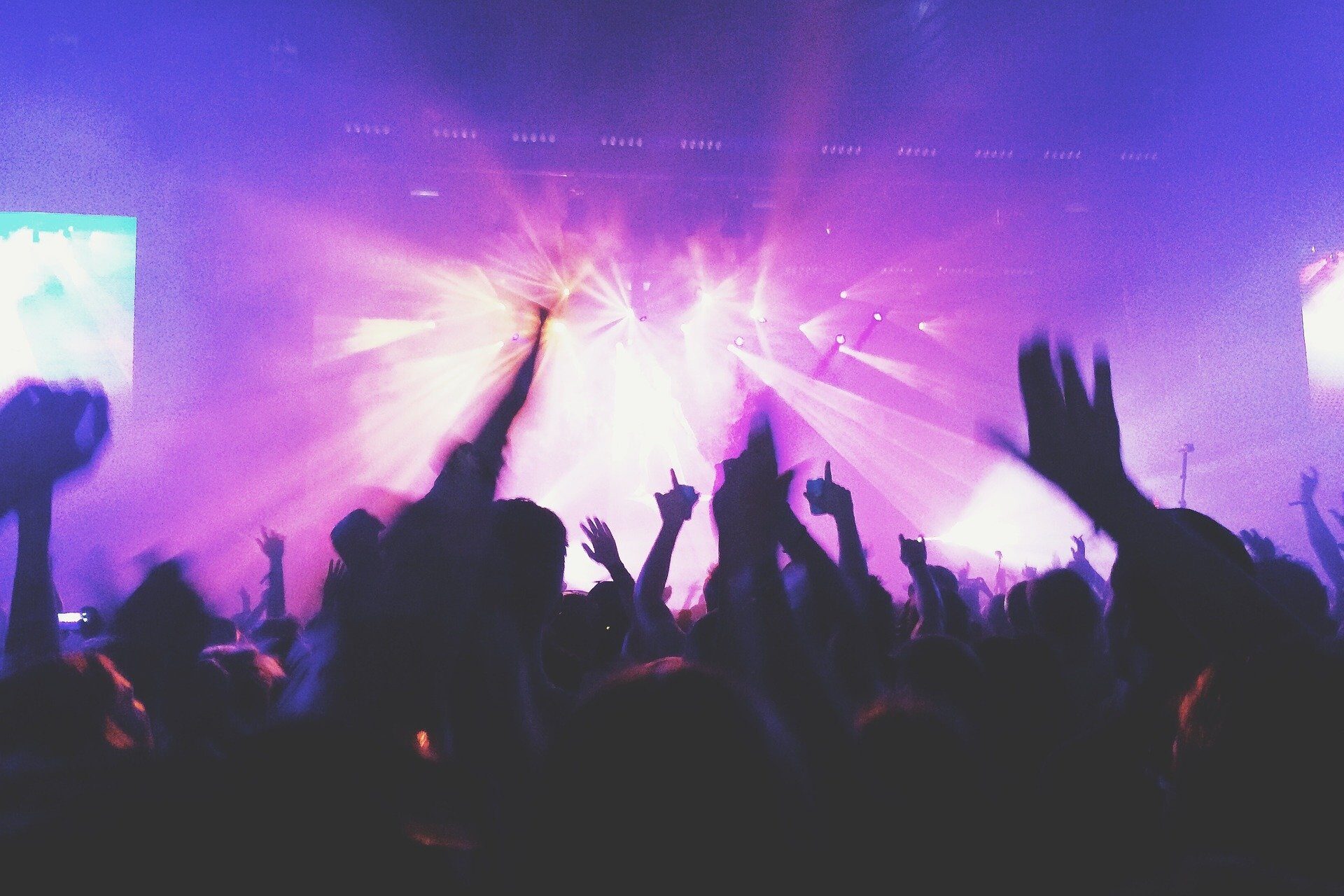 concert-1149979_1920