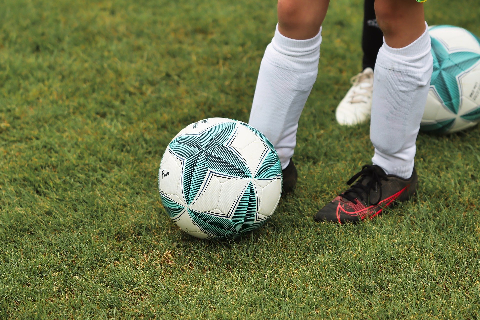 ball-8048205_1920